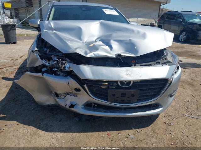 45733258 :رقم المزاد ، 3MZBN1V33JM181271 vin ، 2018 Mazda Mazda3 Touring مزاد بيع