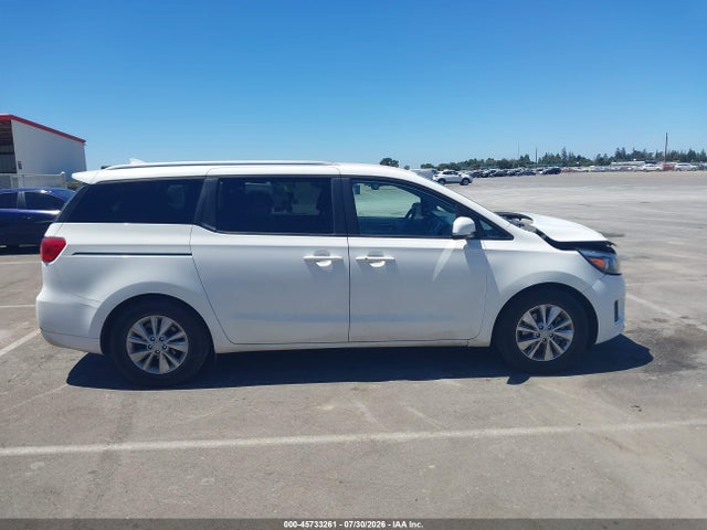 KIA SEDONA LX 2017 KNDMB5C14H6339186 Image 13