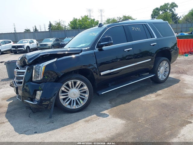 Cadillac Escalade Platinum 2017 1GYS4DKJ1HR248656 Image 2
