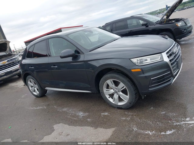 2018 Audi Q5 2.0t Premium/2.0t Tech Premium მანქანა იყიდება აუქციონზე, vin: WA1ANAFY7J2077568, აუქციონის ნომერი: 45733332
