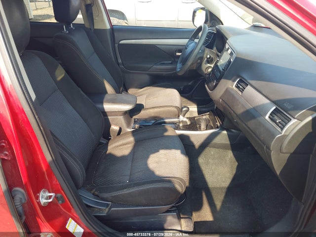 Продаж на аукціоні авто 2018 Mitsubishi Outlander Es, vin: JA4AD2A30JZ032838, номер лоту: 45733376