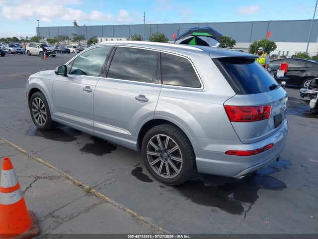 WA1LAAF79HD001439 Audi Q7 3.0t Premium