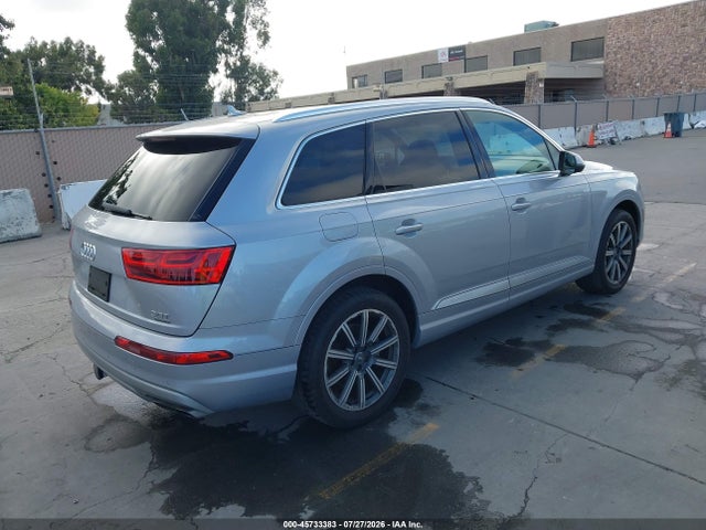WA1LAAF79HD001439 Audi Q7 3.0t Premium