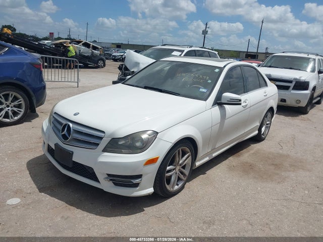 Продажа на аукционе авто 2013 Mercedes-benz C 250 Sport, vin: WDDGF4HB0DA864322, номер лота: 45733398