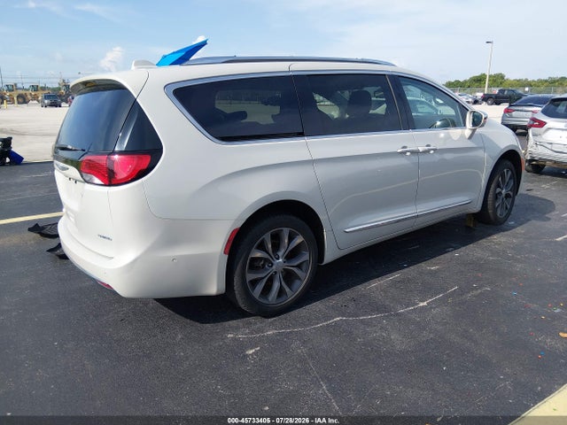 Продаж на аукціоні авто 2017 Chrysler Pacifica Limited, vin: 2C4RC1GGXHR584030, номер лоту: 45733405