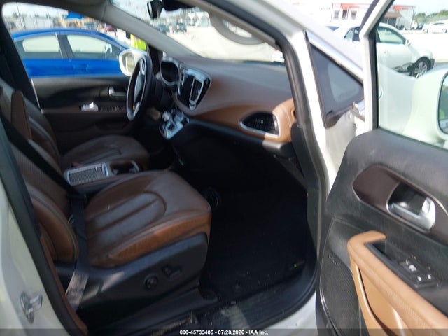 Продаж на аукціоні авто 2017 Chrysler Pacifica Limited, vin: 2C4RC1GGXHR584030, номер лоту: 45733405
