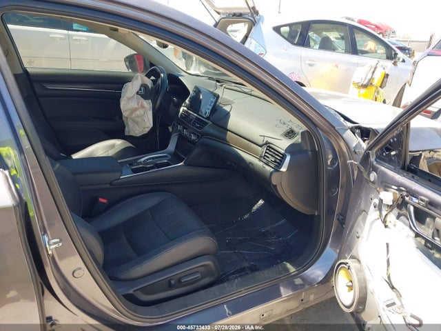 1HGCV3F99LA006062 Honda Accord Hybrid Touring