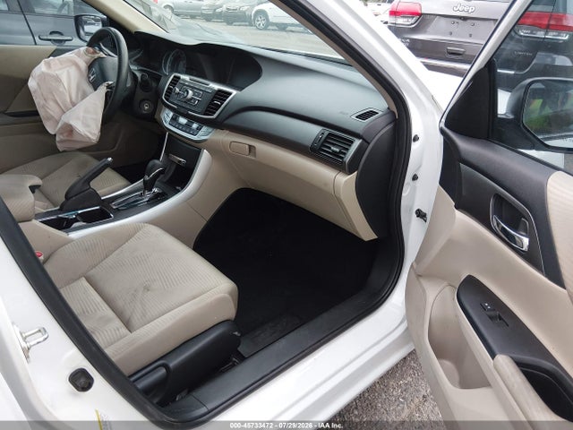 Продажа на аукционе авто 2015 Honda Accord Lx, vin: 1HGCR2F30FA115590, номер лота: 45733472