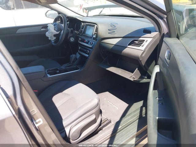 Hyundai SONATA SE 2019 5NPE24AF1KH739717 Image 5