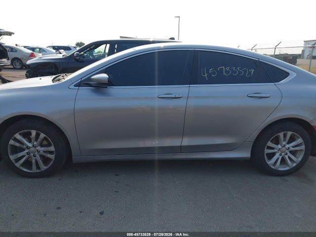 2015 Chrysler 200 Limited მანქანა იყიდება აუქციონზე, vin: 1C3CCCAB7FN617305, აუქციონის ნომერი: 45733529