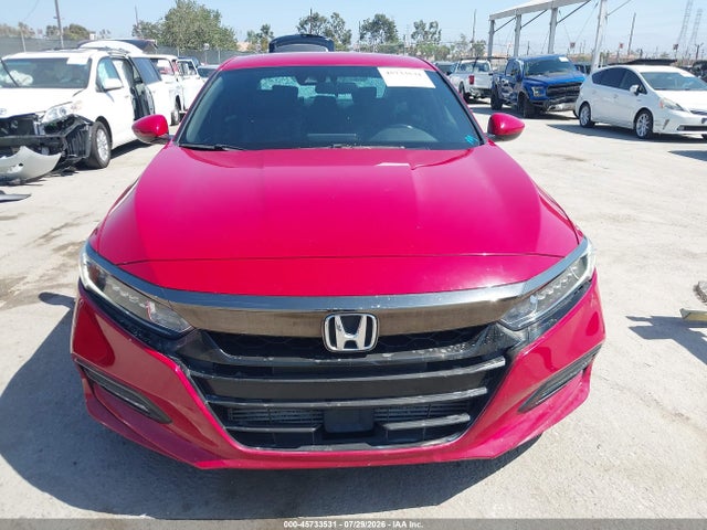 45733531 :رقم المزاد ، 1HGCV1F31JA043409 vin ، 2018 Honda Accord Sport مزاد بيع