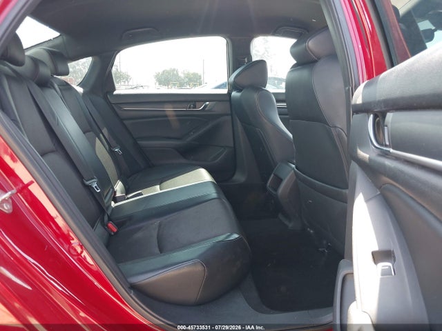 45733531 :رقم المزاد ، 1HGCV1F31JA043409 vin ، 2018 Honda Accord Sport مزاد بيع