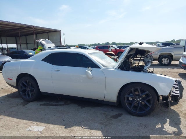 45733545 :رقم المزاد ، 2C3CDZAGXMH555822 vin ، 2021 Dodge Challenger Sxt مزاد بيع