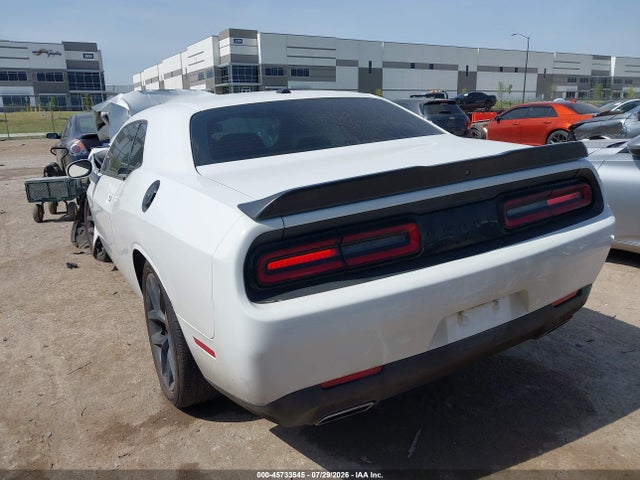 45733545 :رقم المزاد ، 2C3CDZAGXMH555822 vin ، 2021 Dodge Challenger Sxt مزاد بيع