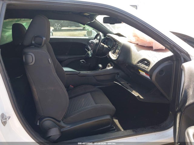 45733545 :رقم المزاد ، 2C3CDZAGXMH555822 vin ، 2021 Dodge Challenger Sxt مزاد بيع