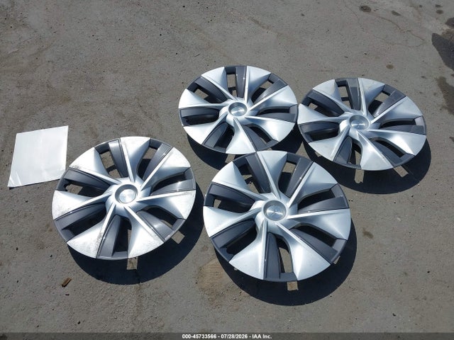 7SAYGDED9RF083429 Tesla Model Y Long Range Single Motor Rear-wheel Drive/rwd