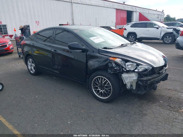 Продажа на аукционе авто 2013 Hyundai Elantra Gls, vin: KMHDH4AEXDU648984, номер лота: 45733605