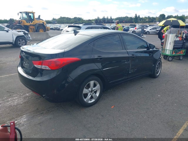 Продажа на аукционе авто 2013 Hyundai Elantra Gls, vin: KMHDH4AEXDU648984, номер лота: 45733605
