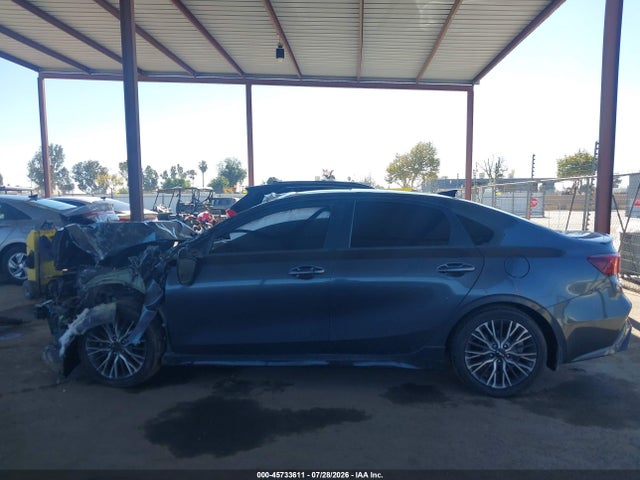 2023 Kia Forte Gt-line მანქანა იყიდება აუქციონზე, vin: 3KPF54AD5PE604357, აუქციონის ნომერი: 45733611
