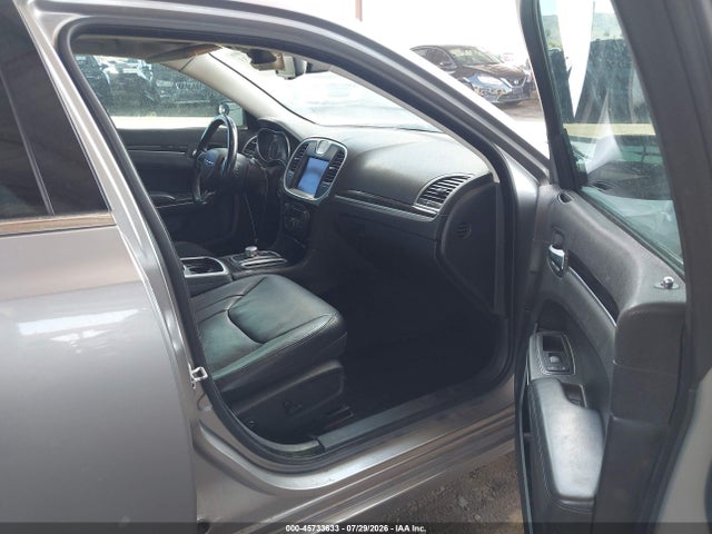 Chrysler 300 Limited 2015 2C3CCAAG4FH796606 Image 5