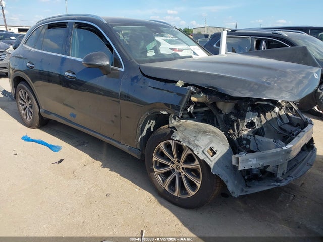 45733688 :رقم المزاد ، W1NKM4HB1RU038541 vin ، 2024 Mercedes-benz Glc 300 4matic Suv مزاد بيع