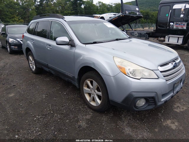 Продажа на аукционе авто 2014 Subaru Outback 2.5i Premium, vin: 4S4BRBCC1E3328383, номер лота: 45733798