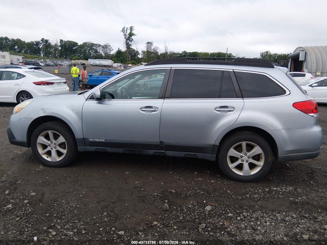 Auction sale of the 2014 Subaru Outback 2.5i Premium, vin: 4S4BRBCC1E3328383, lot number: 45733798