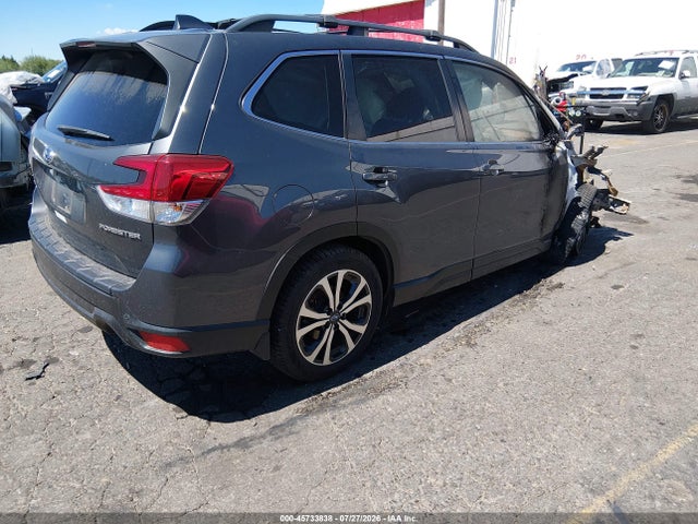 Subaru Forester Limited 2021 JF2SKAUC7MH579123 Image 4