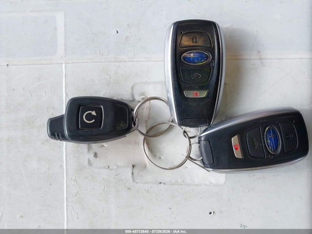 45733840 :رقم المزاد ، JF2SJAWC3JH482156 vin ، 2018 Subaru Forester 2.5i Touring مزاد بيع