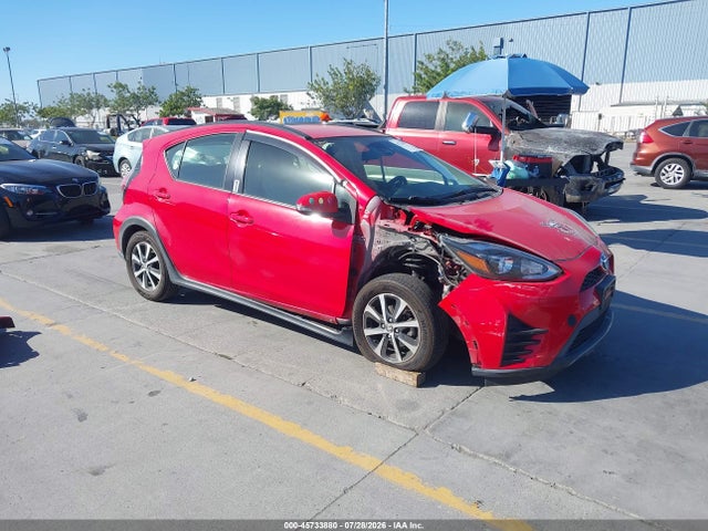 45733880 :رقم المزاد ، JTDKDTB39J1602591 vin ، 2018 Toyota Prius C One مزاد بيع