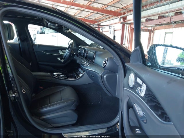 WDDZF4JB1HA202953 Mercedes-Benz E 300
