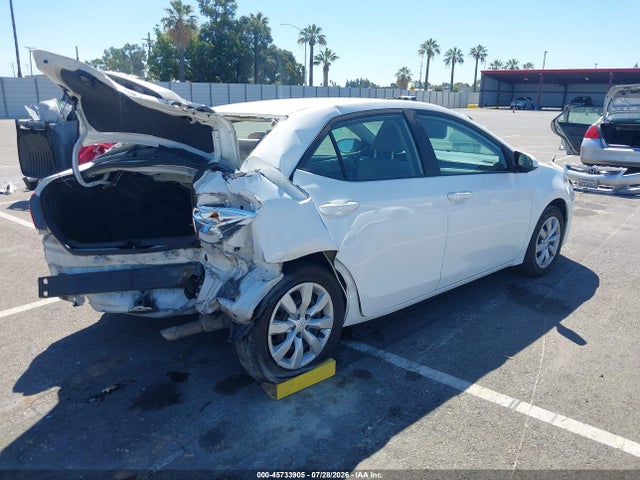 Toyota COROLLA LE 2015 5YFBURHE5FP357562 Image 4