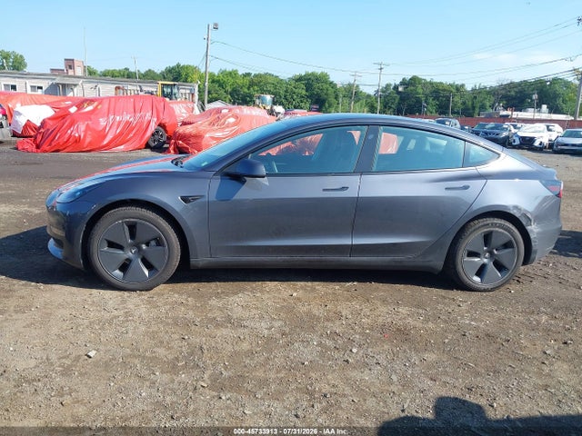 2023 Tesla Model 3 Rear-wheel Drive მანქანა იყიდება აუქციონზე, vin: 5YJ3E1EA3PF638731, აუქციონის ნომერი: 45733913