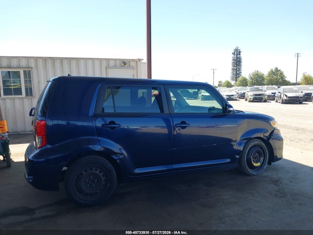 Scion XB 2014 JTLZE4FE0EJ049689 Image 13