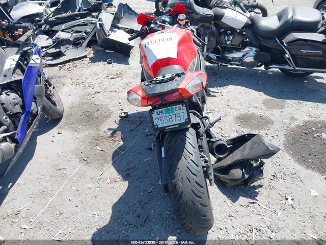 Suzuki GSX-R600 2022 JS1GN7FA4N7100328 Image 6