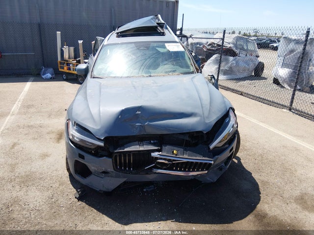 Продаж на аукціоні авто 2023 Volvo Xc60 B5 Ultimate Bright Theme, vin: YV4L12RA5P1368063, номер лоту: 45733948