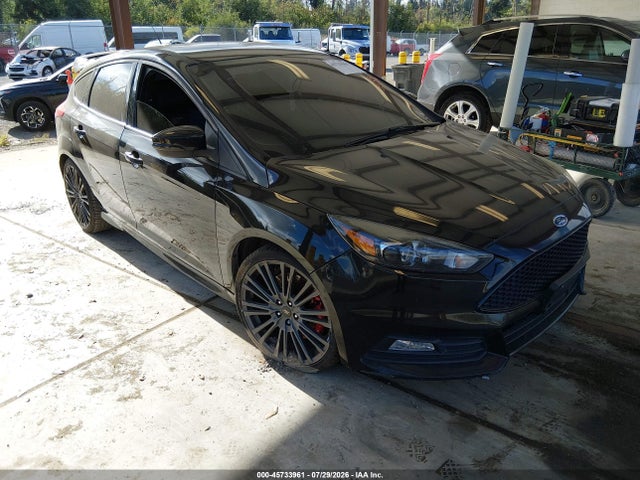 45733961 :رقم المزاد ، 1FADP3L96GL227586 vin ، 2016 Ford Focus St مزاد بيع