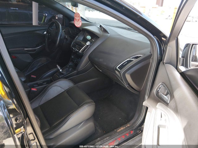 45733961 :رقم المزاد ، 1FADP3L96GL227586 vin ، 2016 Ford Focus St مزاد بيع
