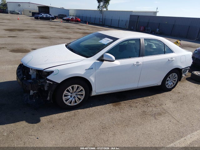 4T1BD1FK5EU136101 Toyota Camry Hybrid Le