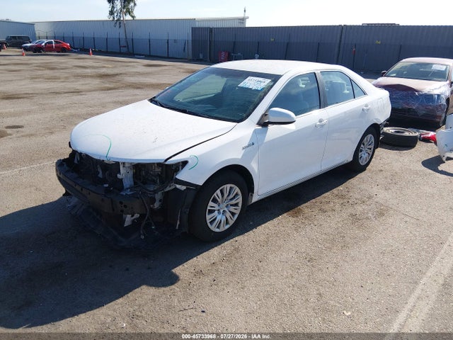 4T1BD1FK5EU136101 Toyota Camry Hybrid Le