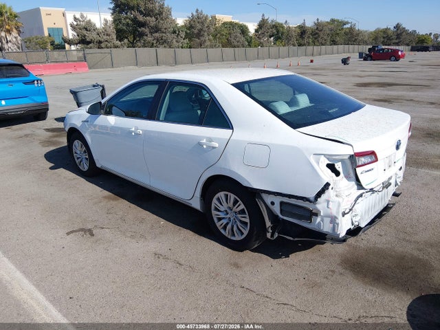 4T1BD1FK5EU136101 Toyota Camry Hybrid Le