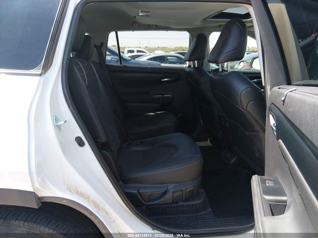 Auction sale of the 2025 Toyota Highlander Hybrid Xle Nightshade, vin: 5TDKBRCH8SS677354, lot number: 45733973