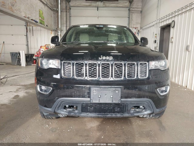 1C4RJFAG1KC782409 Jeep Grand Cherokee Laredo E 4x4