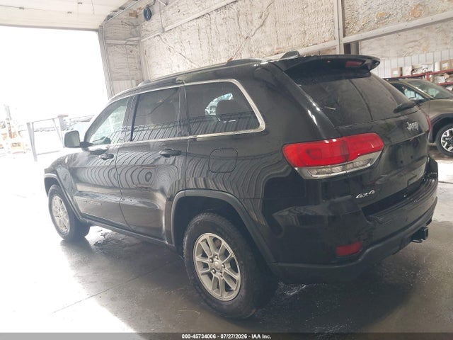 1C4RJFAG1KC782409 Jeep Grand Cherokee Laredo E 4x4
