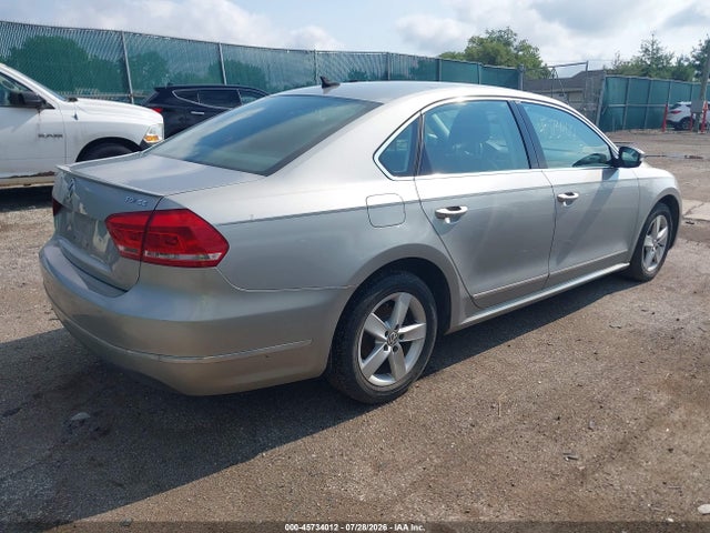 Aukcja sprzedaży 2013 Volkswagen Passat 2.0l Tdi Se, vin: 1VWBN7A35DC119644, numer aukcji: 45734012
