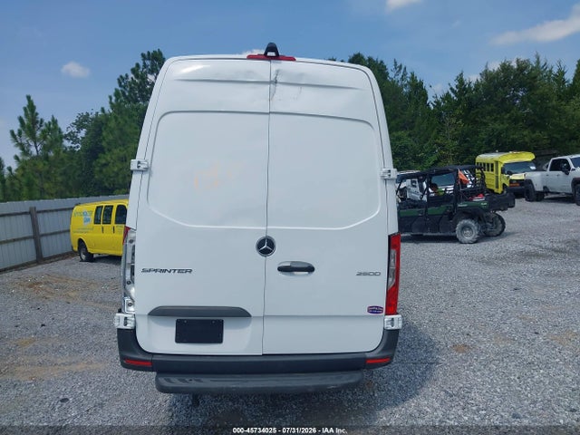 W1Y40CHY4PT144734 Nissan Sprinter 2500