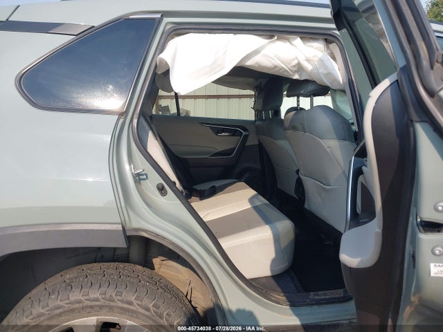 2T3A1RFV6NW249222 Toyota Rav4 Xle Premium