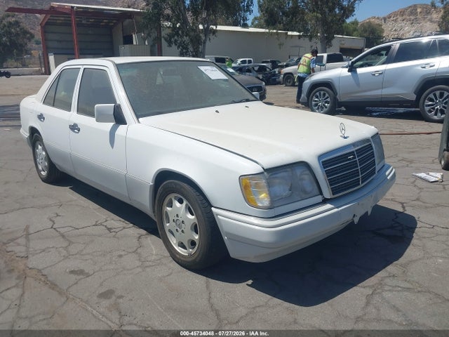 45734048 :رقم المزاد ، WDBEA32E1SC187259 vin ، 1995 Mercedes-benz E 320 Base/320 Special مزاد بيع