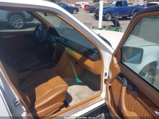 45734048 :رقم المزاد ، WDBEA32E1SC187259 vin ، 1995 Mercedes-benz E 320 Base/320 Special مزاد بيع