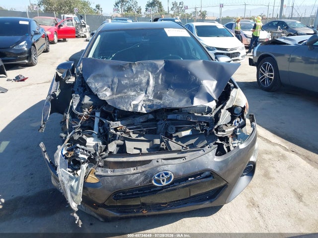 Toyota Prius C Two 2015 JTDKDTB39F1104219 Image 13
